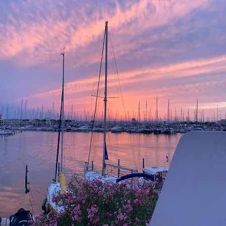 Marina T2 Et Port-camargue, Piscine Et Vue Le Grau-du-Roi