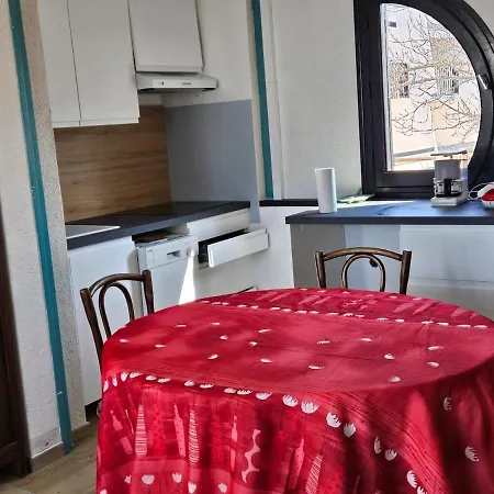Apartmán Marina T2 Et Port-camargue, Piscine Et Vue Le Grau-du-Roi
